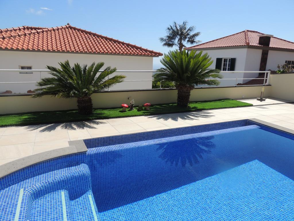 פונשל Studio Flat With Pool חדר תמונה